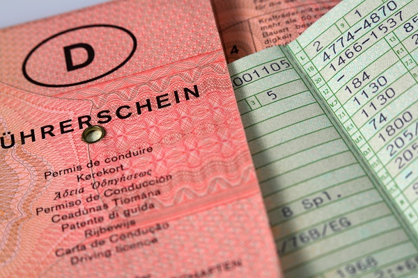 Marko Reus hat noch nie einen Führerschein besessen (Foto: RainerSturm  / pixelio.de)